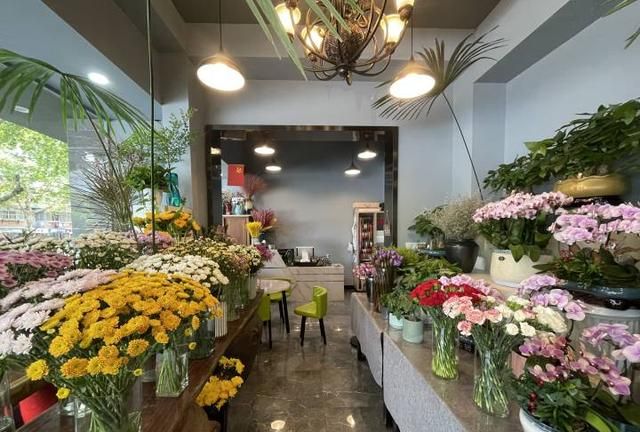 小时小店｜杭州这家花店开了29年，店长换了四任，有件事一直没变，让人忍住不点赞